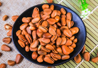 松籽什么季節(jié)采摘？吃松籽有什么好處？