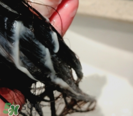 護(hù)發(fā)素可以洗頭嗎？護(hù)發(fā)素可以當(dāng)洗發(fā)露嗎