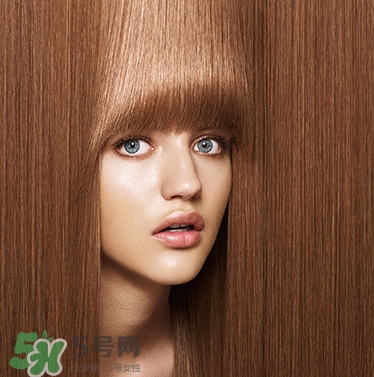 護(hù)發(fā)素能軟化頭發(fā)嗎？護(hù)發(fā)素能讓頭發(fā)變軟嗎？