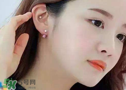 新打耳洞什么時(shí)候可以轉(zhuǎn)？打耳洞哪里打比較好