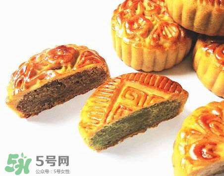 廣式月餅可以可以保存多久 廣式月餅可以冷凍嗎 廣式月餅可以可以保存多久 廣式月餅可以冷凍嗎