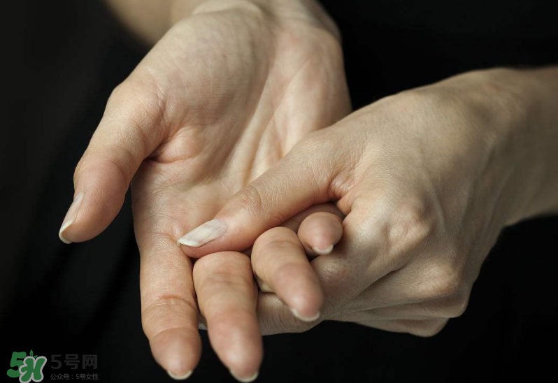 風(fēng)濕是怎么引起的？風(fēng)濕是怎樣形成的？