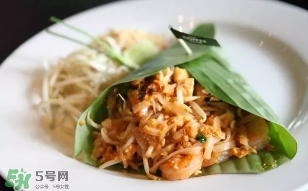 花生發(fā)芽后營(yíng)養(yǎng)如何？花生殼煮水喝有什么用？