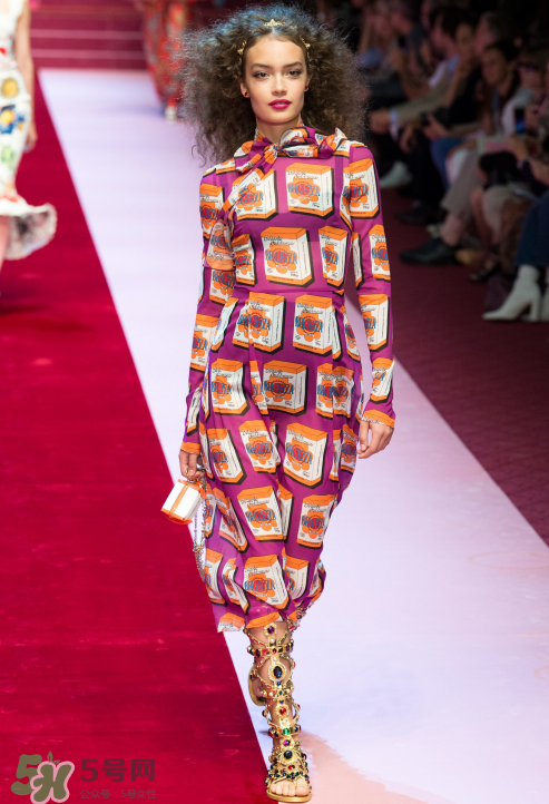 dolce gabbana2018春夏系列服裝怎么樣_好看嗎？