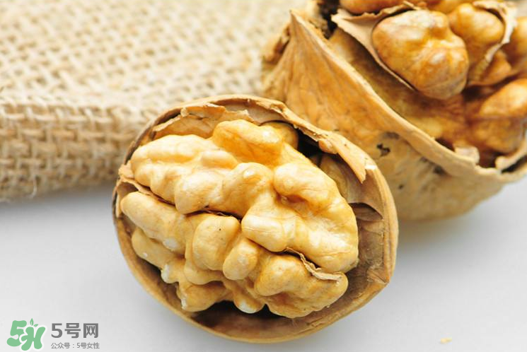 核桃開裂怎么辦？核桃為什么會(huì)開裂？