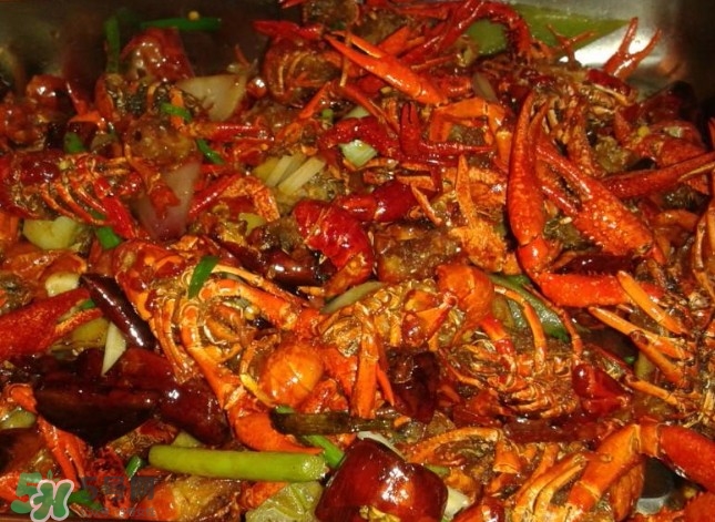 如何吃夜宵不會長胖？晚上吃夜宵的危害