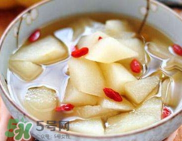 什么食物潤(rùn)肺止咳？潤(rùn)肺止咳湯的做法大全 