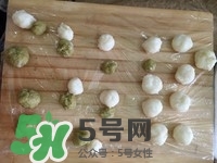 榴蓮冰皮月餅的做法？榴蓮冰皮月餅價(jià)格