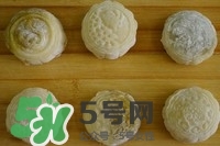 榴蓮冰皮月餅的做法？榴蓮冰皮月餅價(jià)格