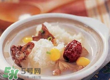 什么食物潤(rùn)肺止咳？潤(rùn)肺止咳湯的做法大全 