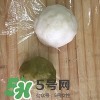 榴蓮冰皮月餅的做法？榴蓮冰皮月餅價(jià)格