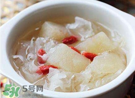 什么食物潤(rùn)肺止咳？潤(rùn)肺止咳湯的做法大全 