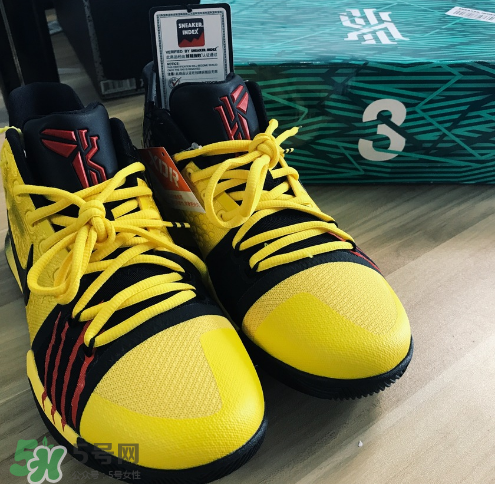 nike kyrie3 mamba mentality怎么樣？歐文3李小龍配色開箱測(cè)評(píng)