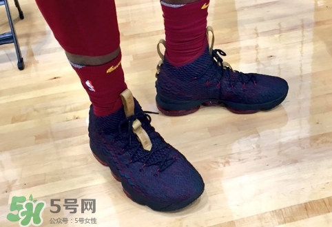 nike lebron 15 cavs實(shí)物什么樣？