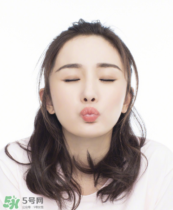 墊下巴會(huì)顯得臉小嗎？墊下巴會(huì)一直婆婆嘴嗎？