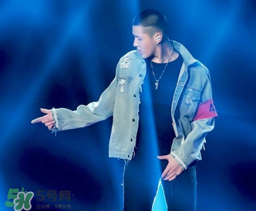 424袖標(biāo)有單賣的嗎？424袖標(biāo)單獨買多少錢？