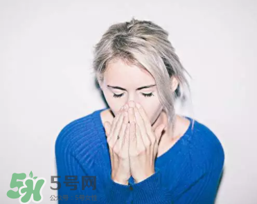 什么藥能治咳嗽？咳嗽分哪幾個(gè)階段？