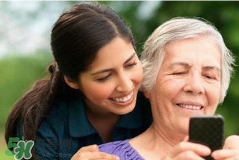 中秋節(jié)送什么禮給親戚？中秋節(jié)除了送月餅還能送什么？