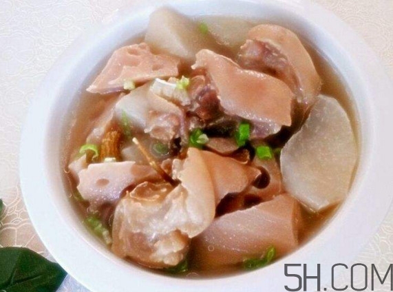 豬腳湯下奶嗎？豬腳湯怎么做好喝