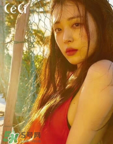 雅詩蘭黛戀愛唇膏300試色 雅詩蘭黛戀愛唇膏300多少錢？