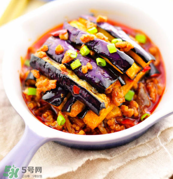 茄子把煮水能治咳嗽嗎？茄子怎么做好吃？