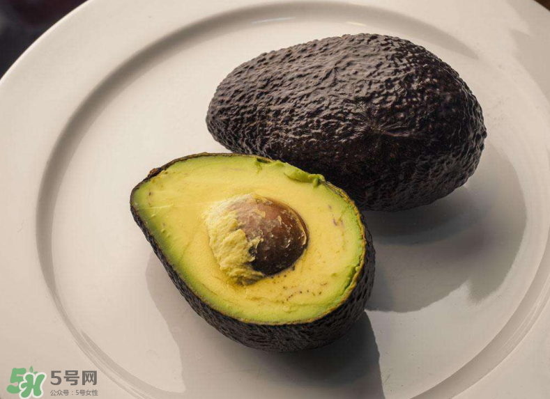 牛油果怎么切？牛油果的功效與作用