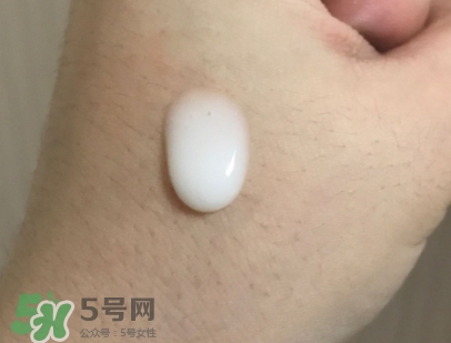 olay臻粹系列小臉精華多少錢？olay小臉精華適合年齡