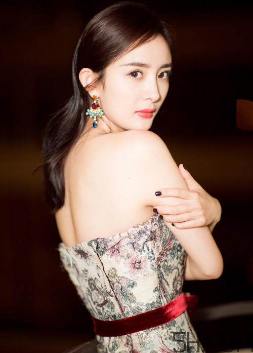 去眼袋手術(shù)會痛嗎？去眼袋手術(shù)會留疤嗎？