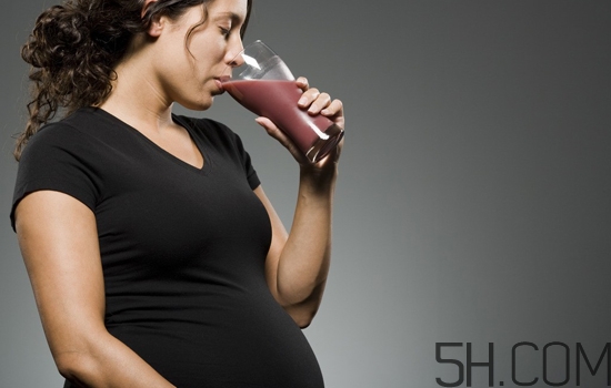 羊水過(guò)少怎么補(bǔ)最快？羊水過(guò)少怎么治療？