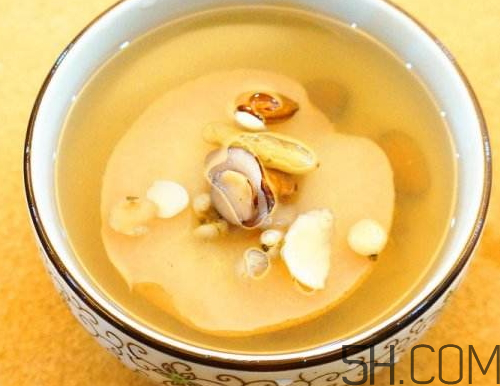 雪梨可以和蜂蜜一起吃嗎？蜂蜜雪梨的功效和禁忌