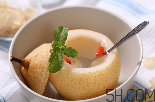 雪梨為什么要加冰糖？冰糖雪梨為什么要放冰糖？