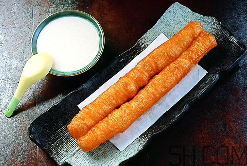 油條可以用微波爐加熱嗎？油條怎么加熱？