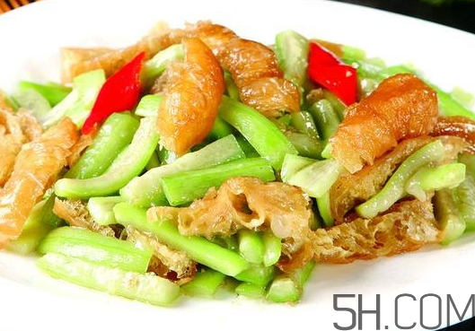 油條和什么炒好吃？油條可以炒什么菜？