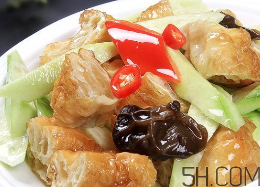 油條和什么炒好吃？油條可以炒什么菜？