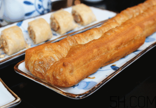 油條用什么面粉好？油條可以用高筋面粉嗎？