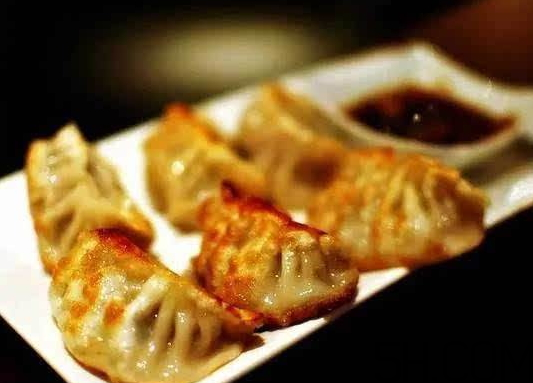 煎餃怎么做不粘鍋？煎餃粘鍋怎么辦？