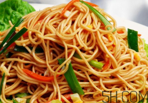 炒面用什么面條？炒面可以用掛面嗎？