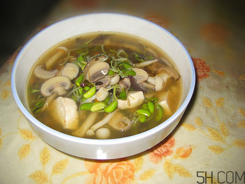 蘑菇和海參能一起吃嗎？蘑菇海參湯的做法