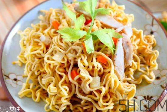 炒面為什么會(huì)粘鍋？炒面怎么不粘鍋？