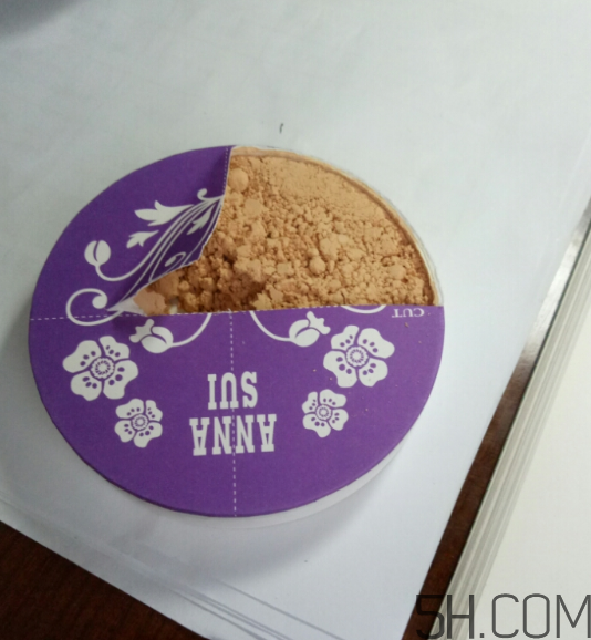 安娜蘇肌密玩美散粉怎么樣？安娜蘇散粉好用嗎？