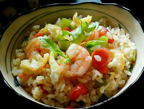 蛋炒飯可以放生抽嗎 蛋炒飯放生抽還是老抽？