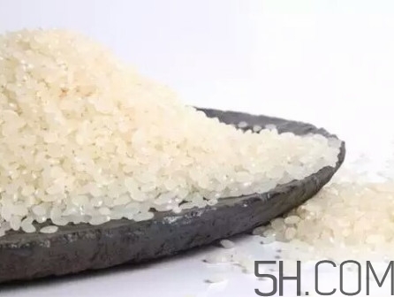 淘米水可以每天洗臉嗎 每天用淘米水洗臉有什么好處 淘米水可以每天洗臉嗎 每天用淘米水洗臉有什么好處