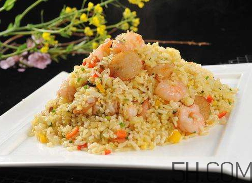 蛋炒飯?jiān)趺闯吹囊涣Ａ＃?炒飯如何粒粒分明？