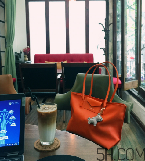 lancaster包是輕奢嗎？lancaster包怎么樣？