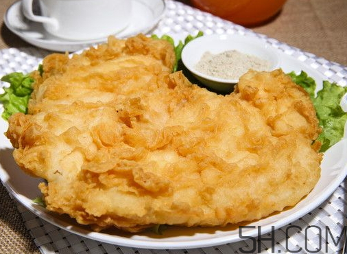 炸雞排用什么粉比較脆？炸雞排用什么裹粉最好？