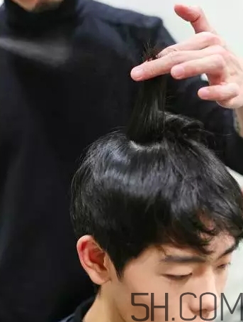 發(fā)蠟塞巴斯汀怎么樣？塞巴斯汀發(fā)蠟怎么用