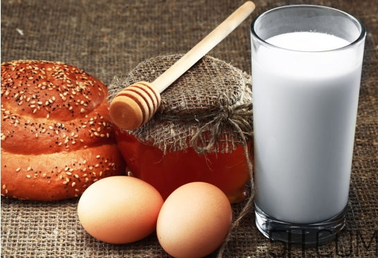 純牛奶好還是早餐奶好？純牛奶和早餐奶有什么區(qū)別