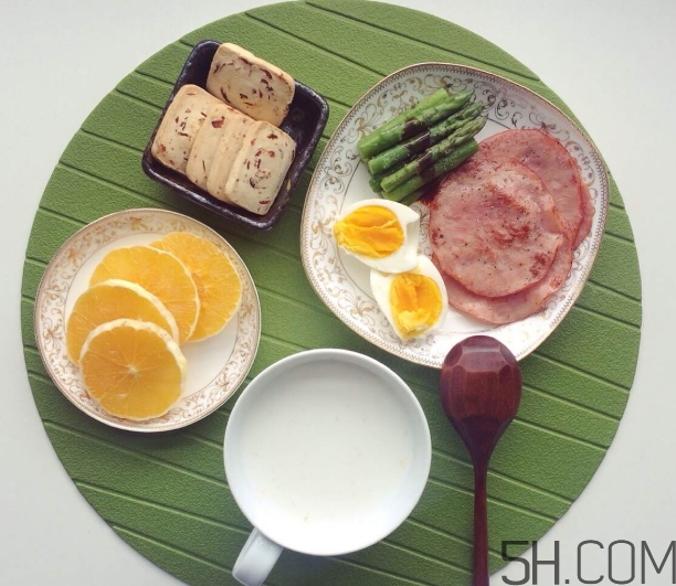 牛奶和螃蟹能一起吃嗎？牛奶和什么不能一起吃？