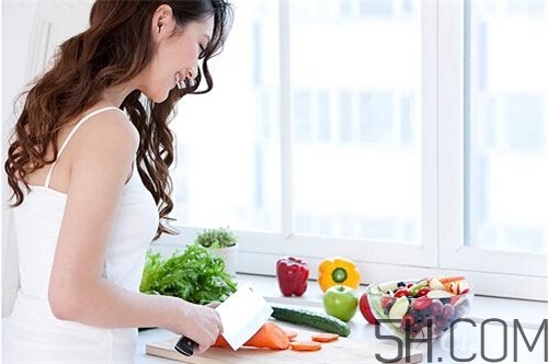 孕晚期肚子疼影響胎兒嗎？孕晚期肚子像來月經(jīng)一樣疼