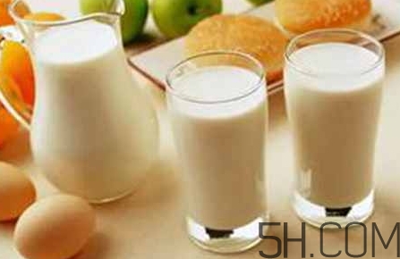 高鈣奶真的補鈣嗎？吃什么補鈣最快最好？